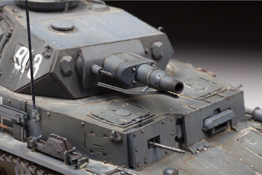 Немецкие танки 1 35. Звезда 3641 Panzer IV Ausf e 1 35. Звезда "немецкий средний танк t-IV E", 3641. Немецкий средний танк t-IV E 1:35 звезда 3641. 1/35 Звезда Panzer IV.
